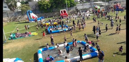 يوم ترفيهي لاطفال قرية شعب بمناسبة يوم الطفل العالمي 